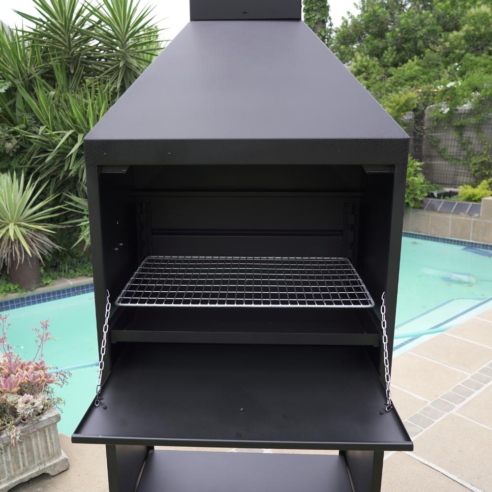 800 Free Standing Braai – Mild Steel Wood Fire and Charcoal BBQ
